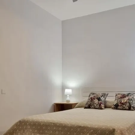 Two-bedroom In The Town Center Апартаменты