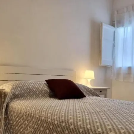 Two-bedroom In The Town Center Апартаменти Тоса-де-Мар