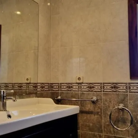 Two-bedroom In The Town Center Апартаменты Тосса-де-Мар