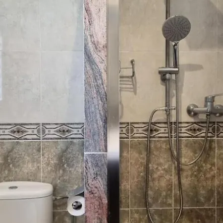 Two-bedroom In The Town Center Тоса-де-Мар