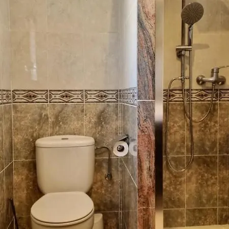 Two-bedroom In The Town Center * 滨海托萨